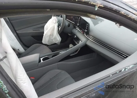 2022 Hyundai Elantra Sel from USA, damaged, VIN 5NPLS4AG0NH079903